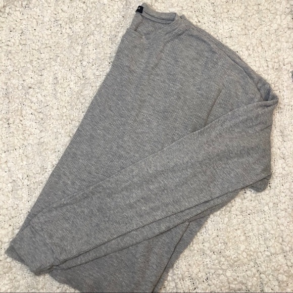 Brandy Melville Grey Long Sleeve Shirt - Picture 2 of 4